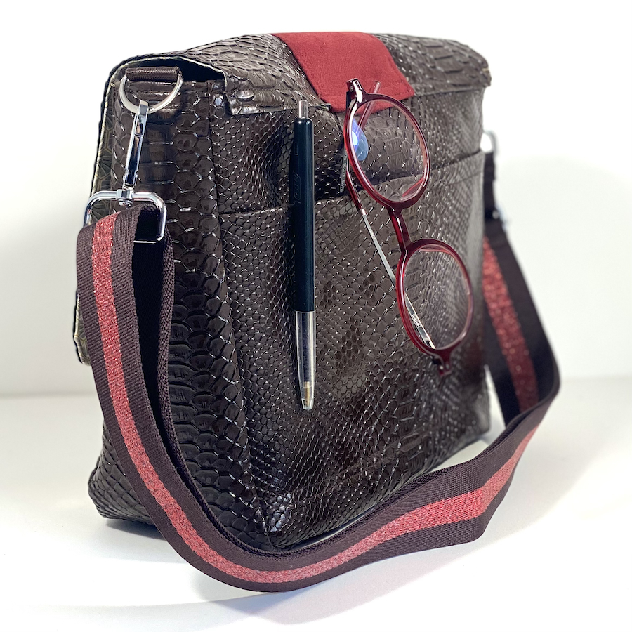sac à main, Pas Si Muette, sac 400, fabrication française, sac à rabat, simili cuir python, marron chocolat, idée cadeau